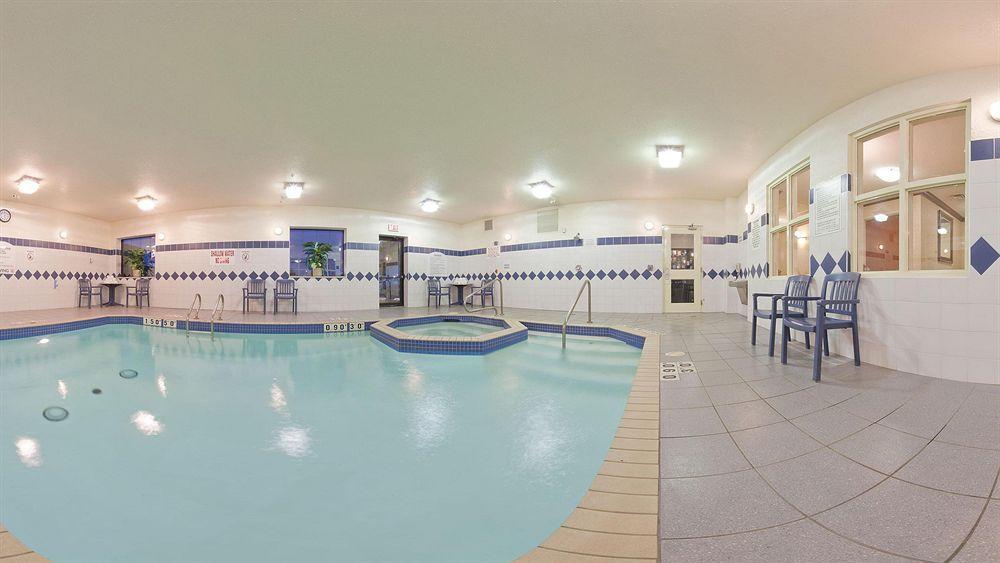 Holiday Inn Express Hotel & Suites Barrie By Ihg Ngoại thất bức ảnh