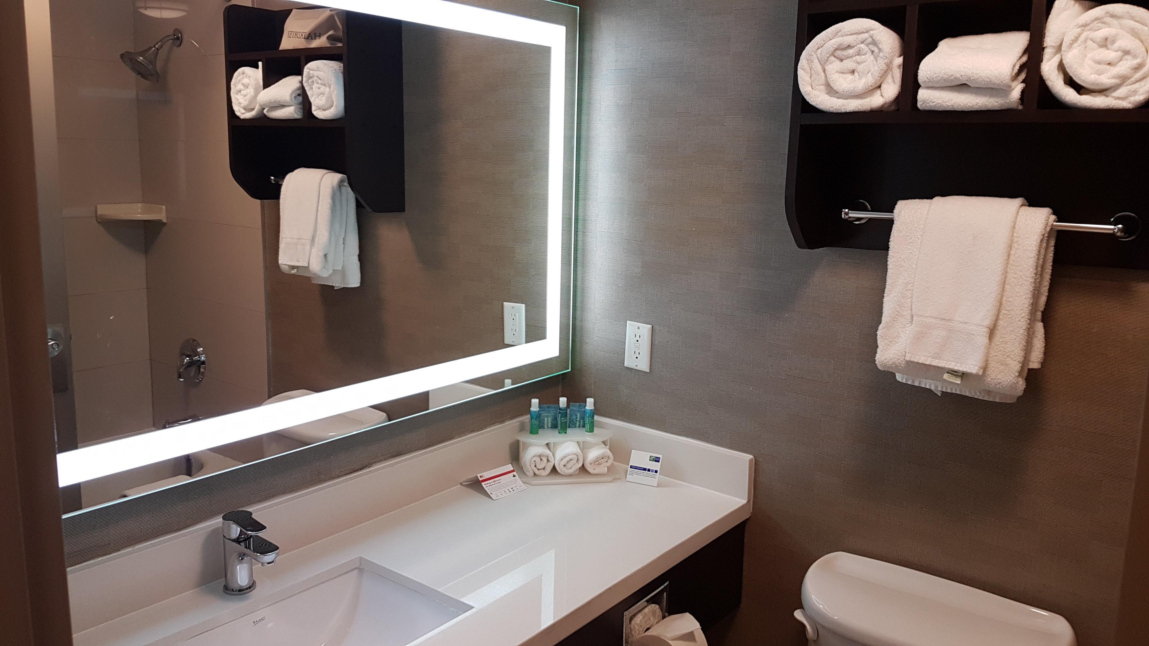 Holiday Inn Express Hotel & Suites Barrie By Ihg Ngoại thất bức ảnh