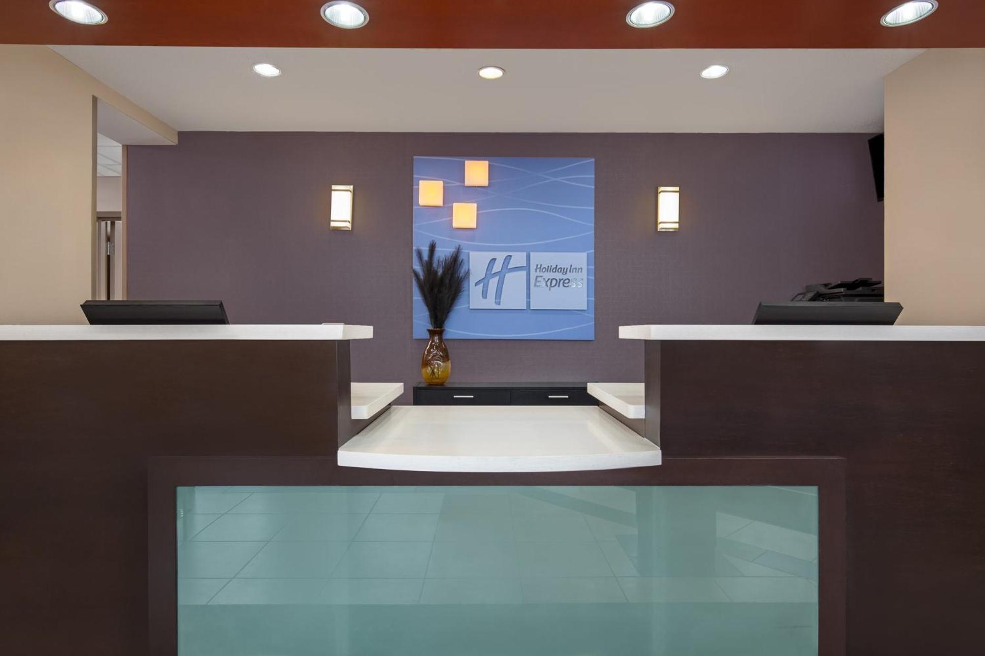 Holiday Inn Express Hotel & Suites Barrie By Ihg Ngoại thất bức ảnh