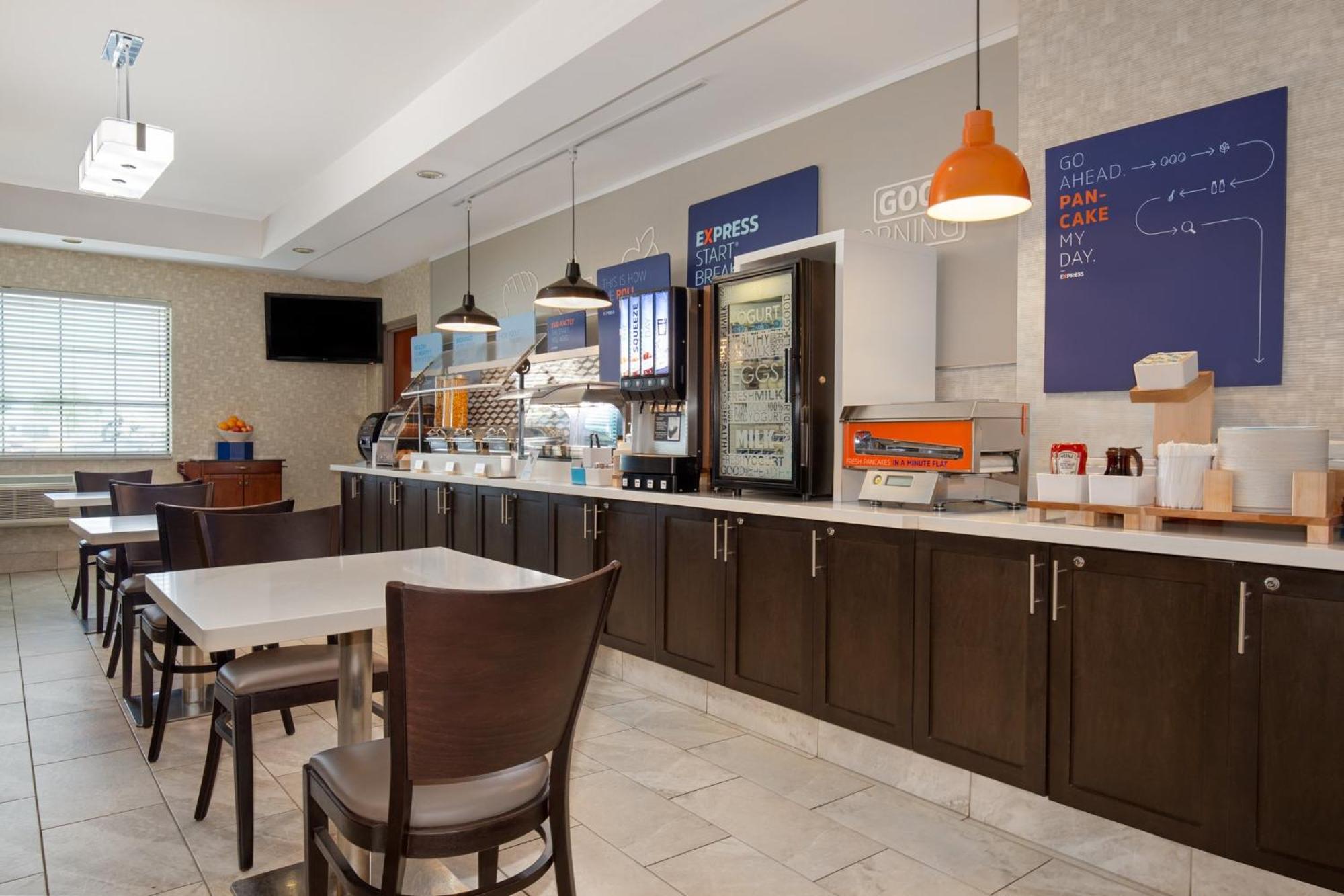 Holiday Inn Express Hotel & Suites Barrie By Ihg Ngoại thất bức ảnh