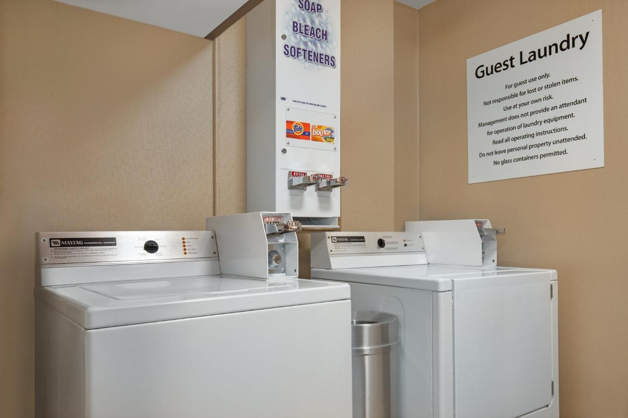 Holiday Inn Express Hotel & Suites Barrie By Ihg Ngoại thất bức ảnh