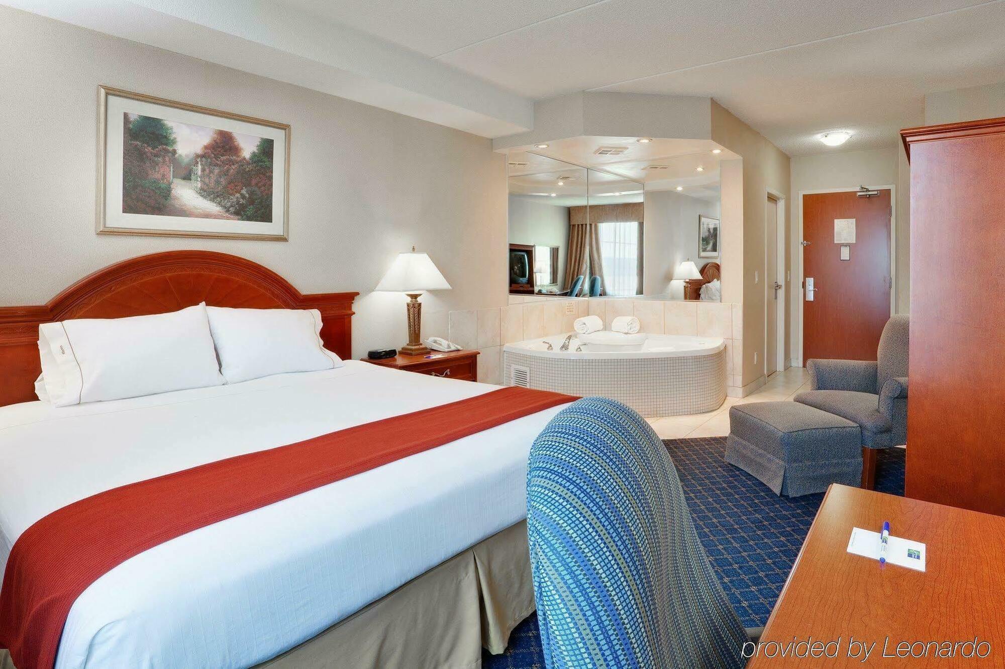 Holiday Inn Express Hotel & Suites Barrie By Ihg Ngoại thất bức ảnh
